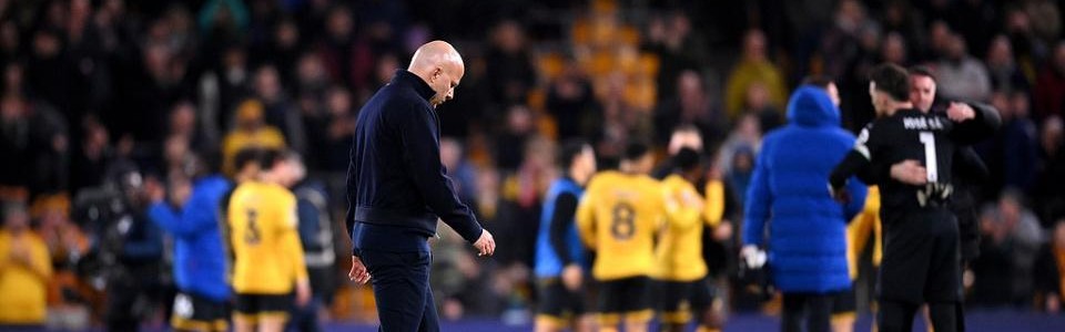 开云体育官网在线入口-47岁利物浦主帅呆立 赛季5次遭补时绝杀 1-2仍嘴硬：没给对手机会